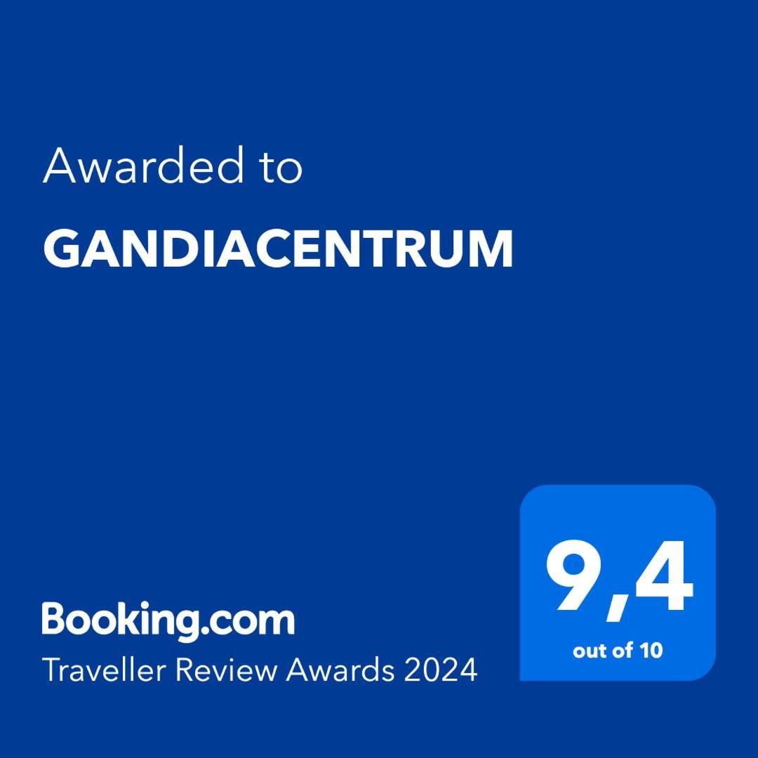 Gandiacentrum Buitenkant foto